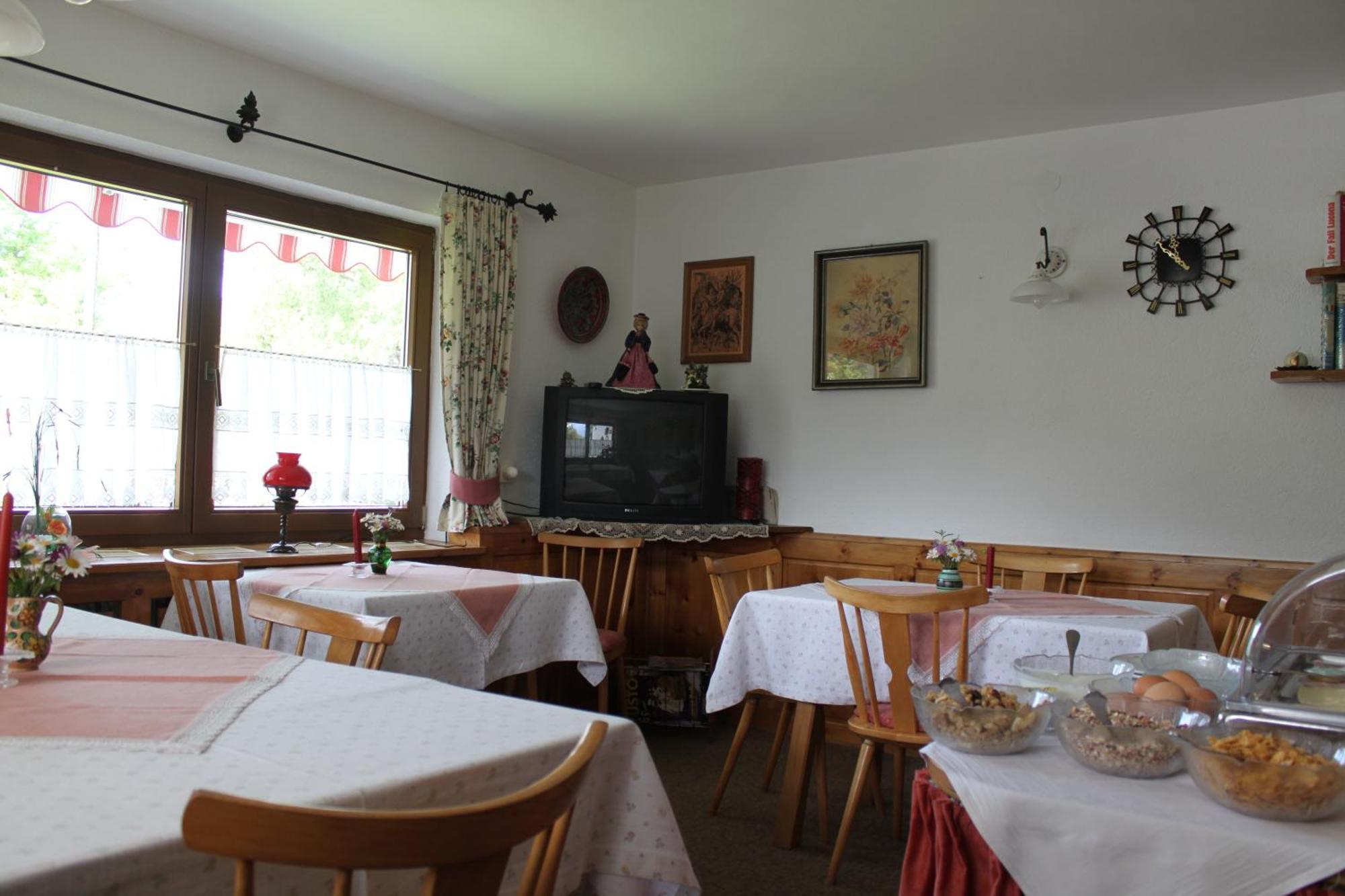 Haus Geiger Bed & Breakfast Scharnitz Exterior foto
