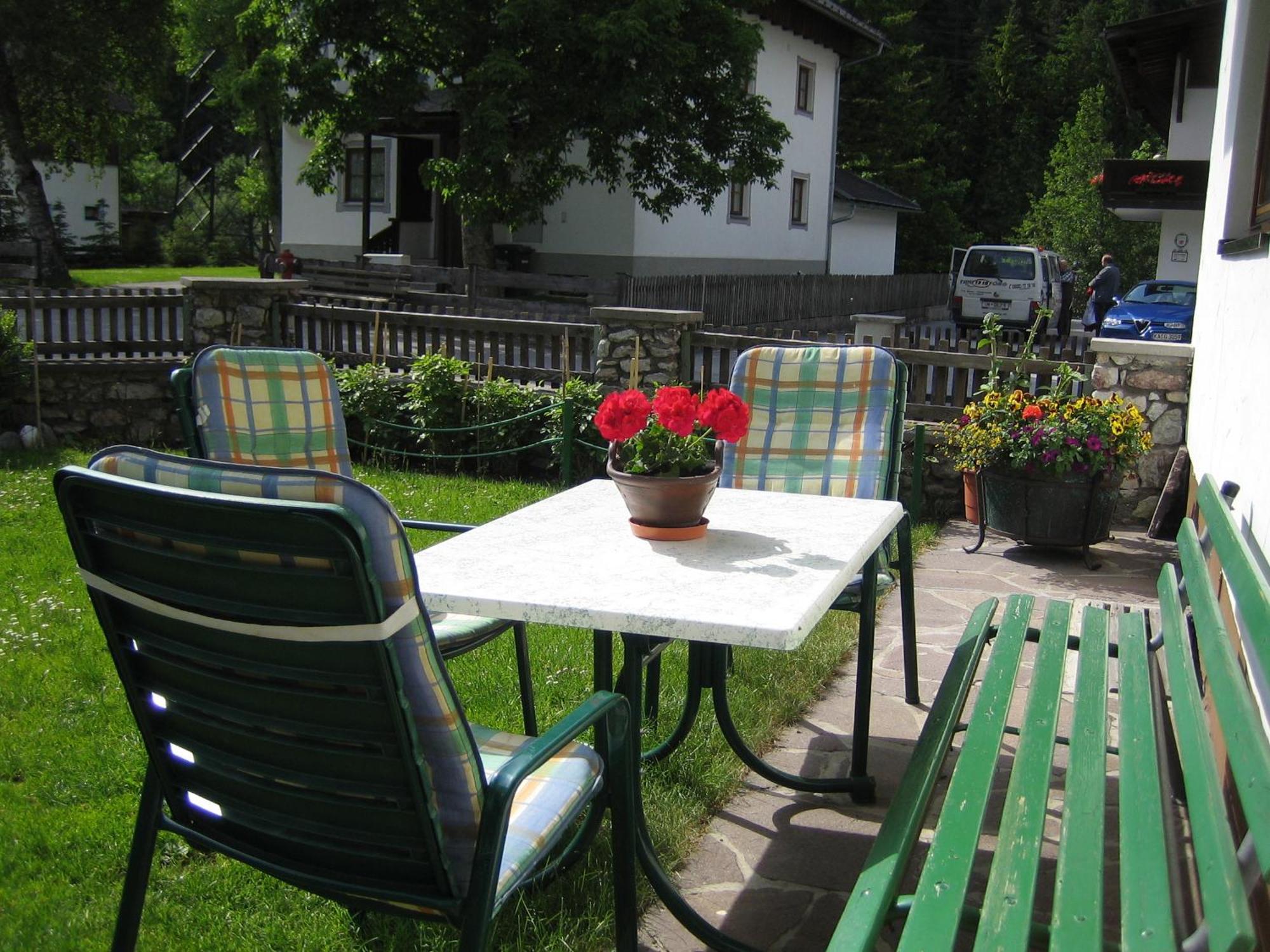 Haus Geiger Bed & Breakfast Scharnitz Exterior foto