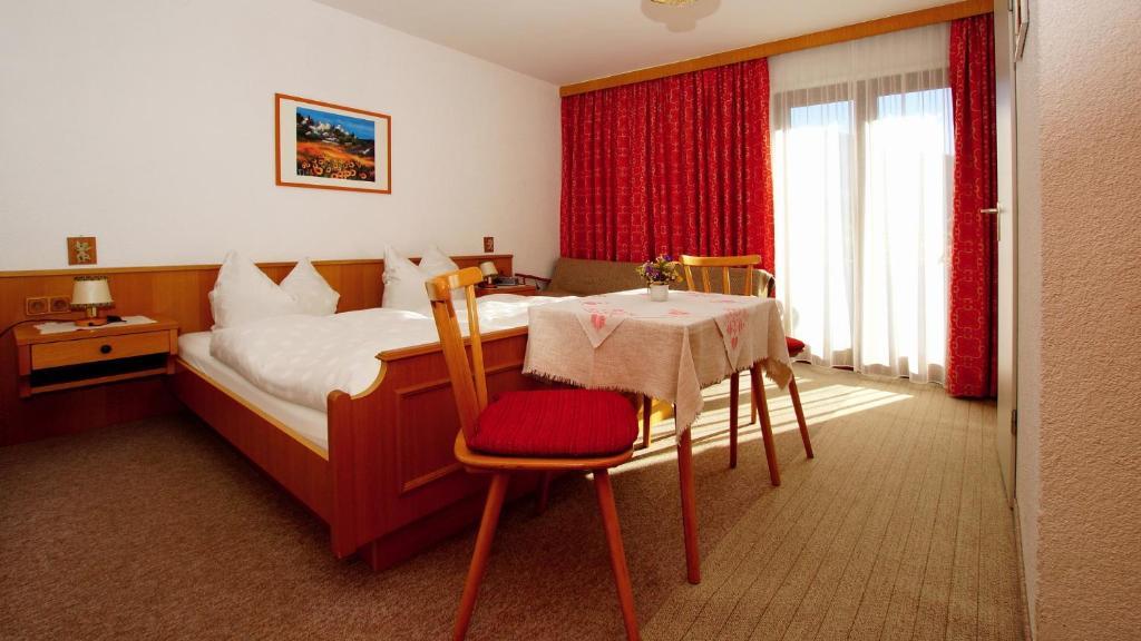 Haus Geiger Bed & Breakfast Scharnitz Cameră foto