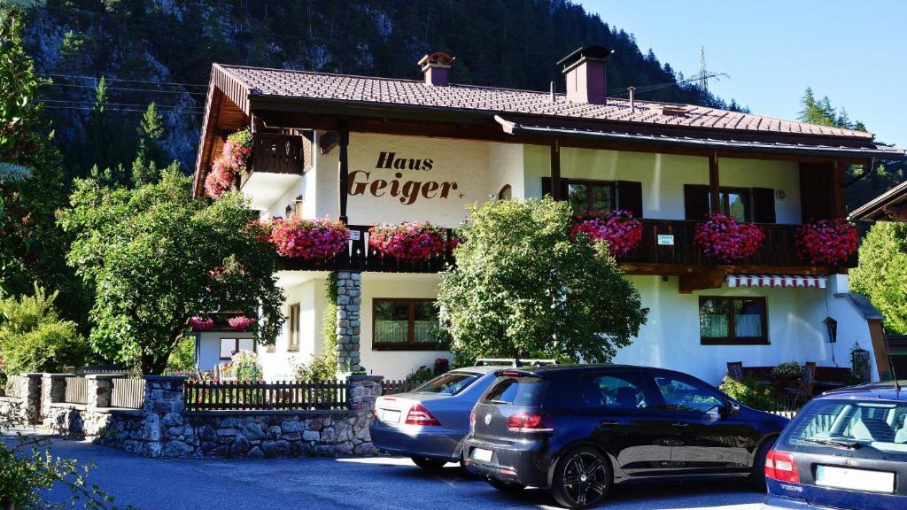 Haus Geiger Bed & Breakfast Scharnitz Exterior foto